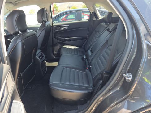 Used 2017 Ford Edge SEL w/ Equipment Group 201A FWD image 16
