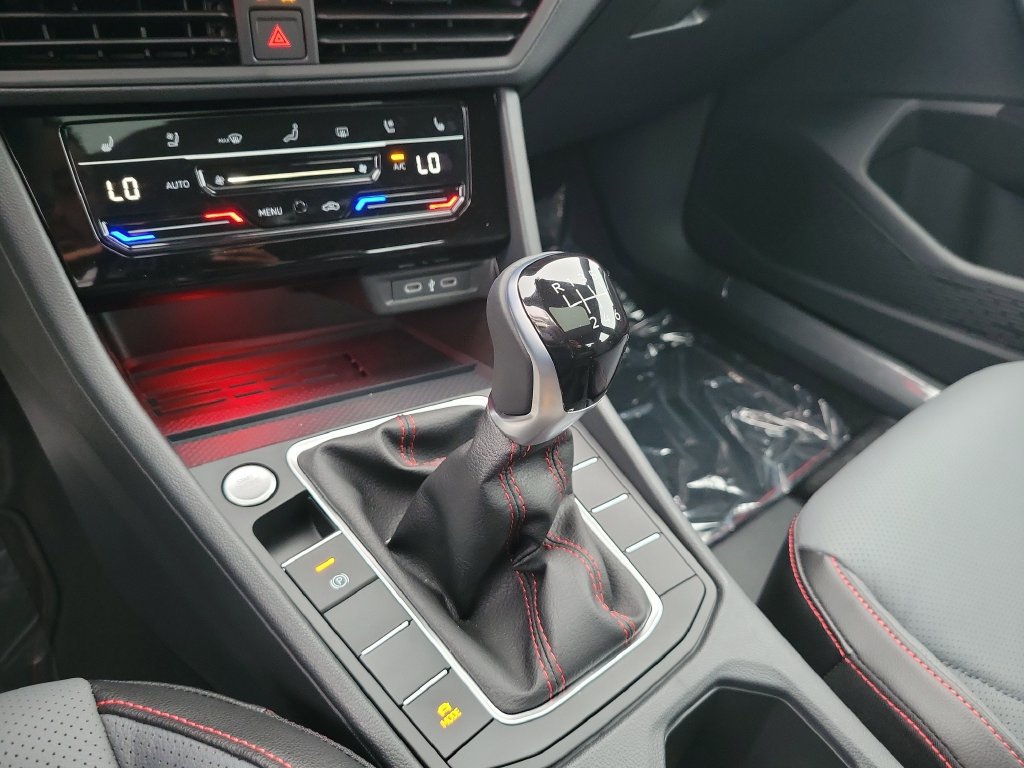 New 2026 Volkswagen Jetta GLI Autobahn FWD image 10