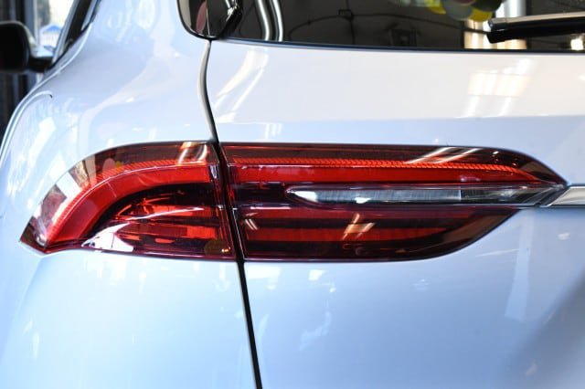 Used 2023 Maserati Grecale Modena AWD/4WD image 16