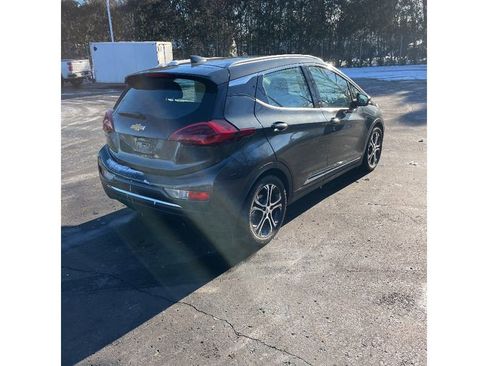 Used 2021 Chevrolet Bolt Premier w/ Infotainment Package image 3