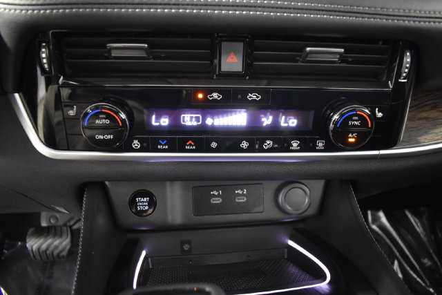 Certified 2026 Nissan Rogue Platinum w/ Platinum Premium Package AWD/4WD image 18