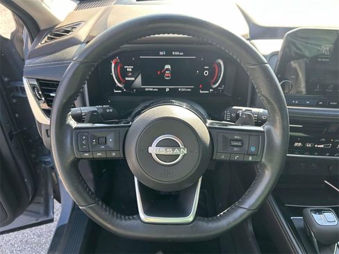 Used 2023 Nissan Rogue Platinum w/ Platinum Premium Package image 19