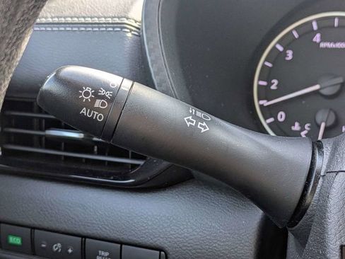 Used 2024 Nissan Sentra SV FWD image 26