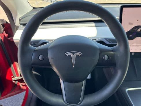 Used 2023 Tesla Model Y Performance image 14