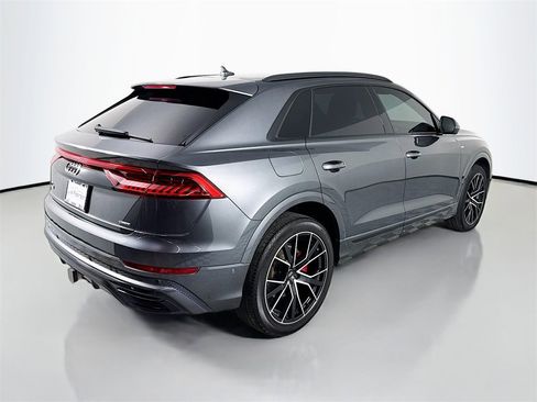 Used 2021 Audi Q8 Premium Plus image 9