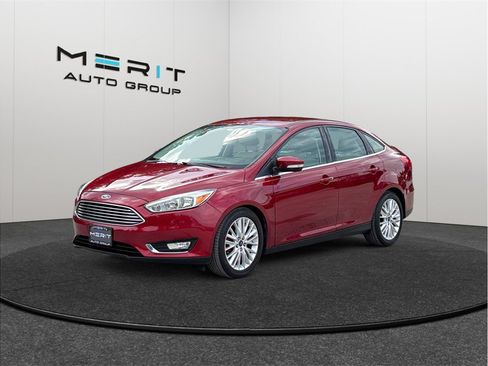 Used 2015 Ford Focus Titanium FWD image 4