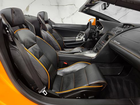 Used 2008 Lamborghini Gallardo Spyder AWD/4WD image 2