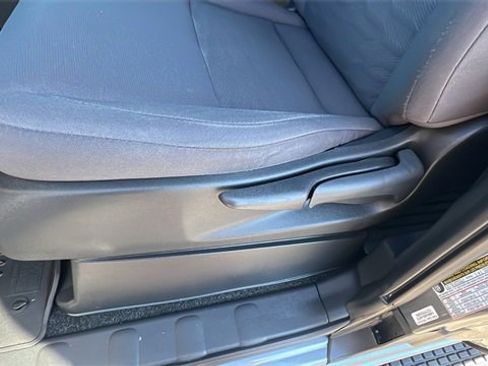 Used 2023 Nissan Frontier S w/ Technology Package image 18