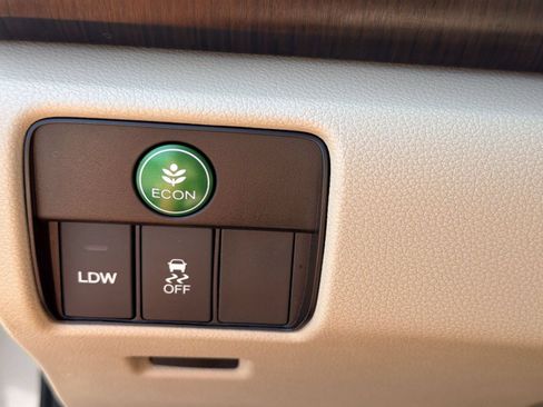 Used 2015 Honda Accord EX-L image 17