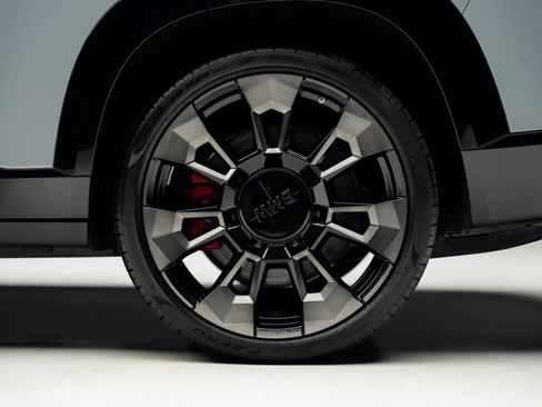 Used 2024 BMW XM Label Red image 21