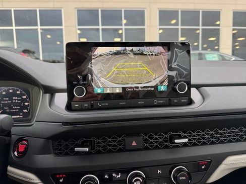 New 2025 Honda Accord SE image 17