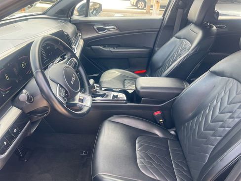 Certified 2023 Kia Sportage X-Line image 4