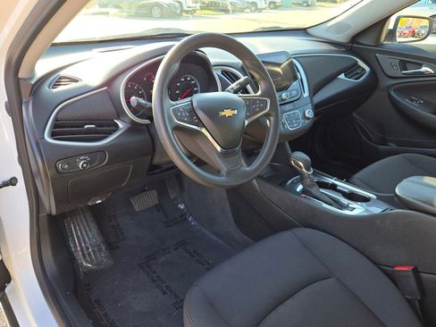 Used 2024 Chevrolet Malibu LT image 24