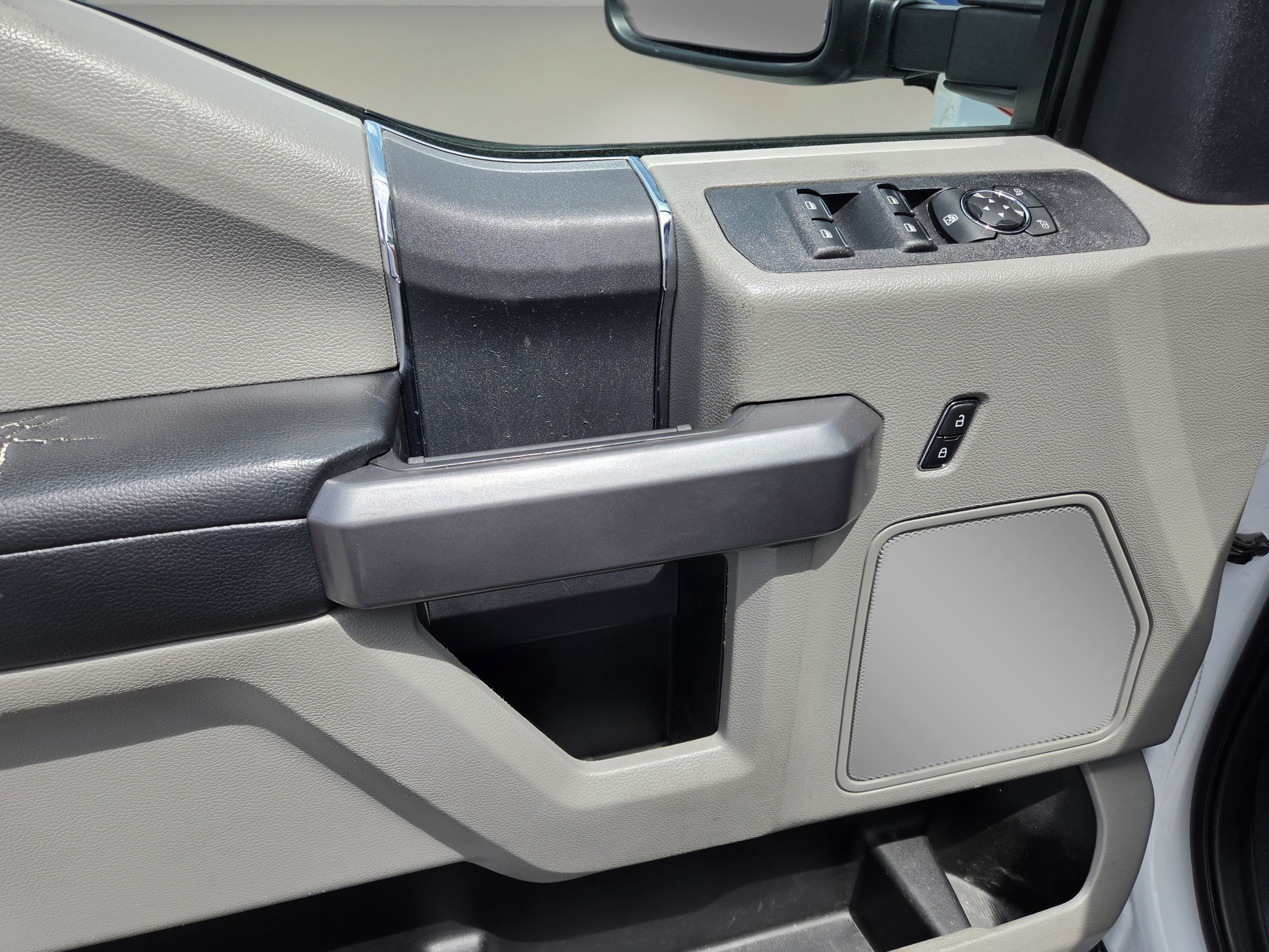 Used 2022 Ford F250 XLT w/ XLT Value Package AWD/4WD image 9