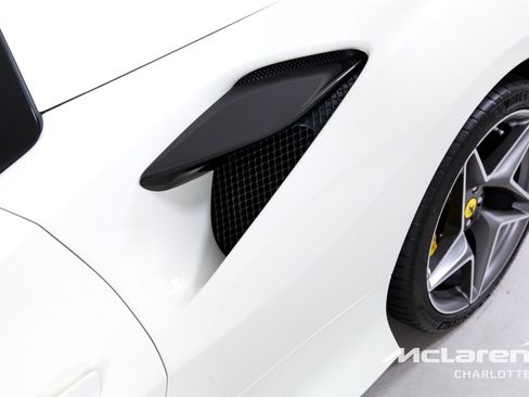 Used 2022 Ferrari F8 Tributo RWD image 36