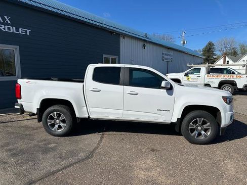 Used 2017 Chevrolet Colorado Z71 AWD/4WD image 3