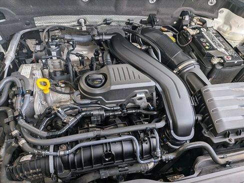 Used 2022 Volkswagen Taos SE image 21