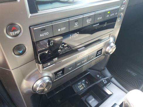 Used 2020 Lexus GX 460 Premium w/ Premium Package AWD/4WD image 20
