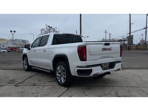 Used 2022 GMC Sierra 1500 Denali w/ Denali Reserve Package image 9