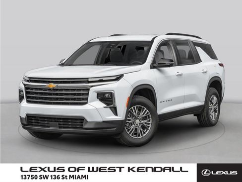 Used 2024 Chevrolet Traverse LT w/ Enhanced Driving Package FWD image 1