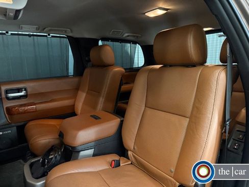 Used 2018 Toyota Sequoia Platinum w/ Carpet Mat Package image 19