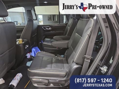 Used 2022 GMC Yukon SLT w/ SLT Luxury Package AWD/4WD image 15