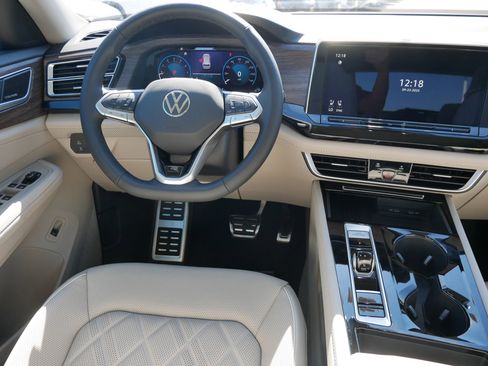 New 2026 Volkswagen Atlas SEL Premium R-Line image 8