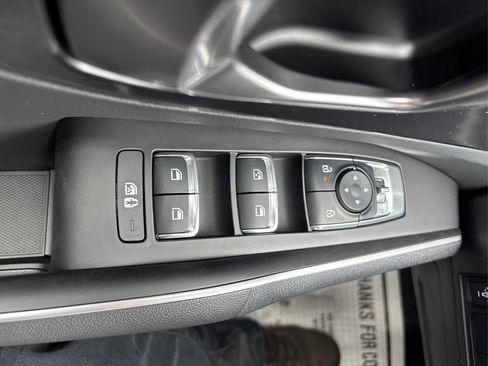 New 2025 Kia Sorento S image 16