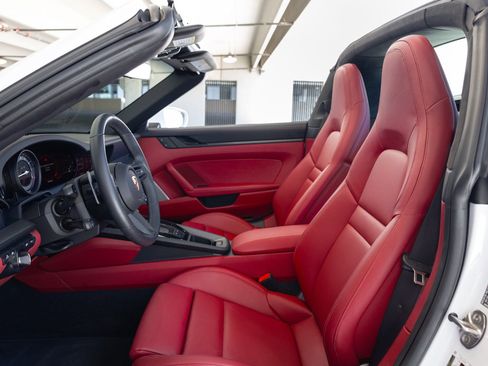 Used 2024 Porsche 911 Targa 4 GTS AWD/4WD image 41