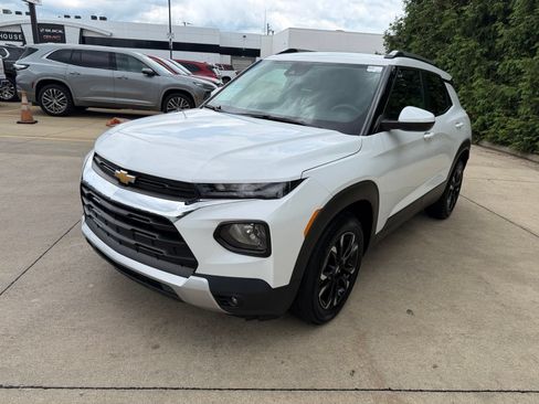 Used 2023 Chevrolet TrailBlazer LT FWD image 7