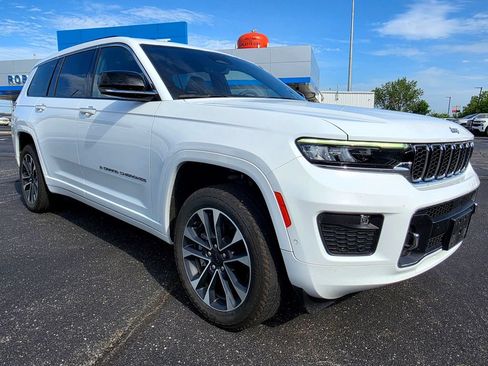 Used 2023 Jeep Grand Cherokee L Overland AWD/4WD image 16