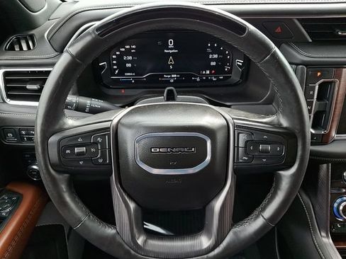 Used 2024 GMC Yukon XL Denali Ultimate AWD/4WD image 21