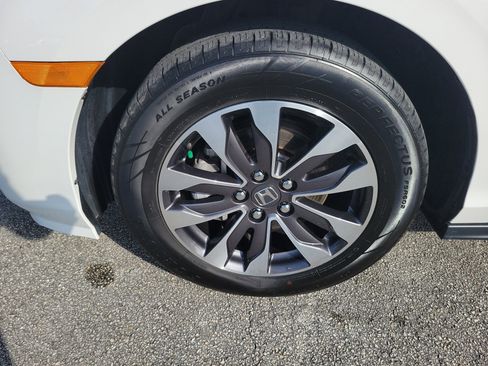 Used 2024 Honda Odyssey EX-L image 20