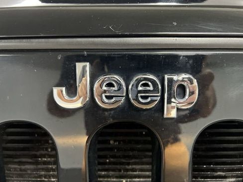 Used 2015 Jeep Wrangler Sport w/ Quick Order Package 24S AWD/4WD image 28