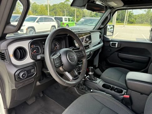 Used 2024 Jeep Wrangler Sport AWD/4WD image 24