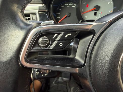 Used 2016 Porsche Macan S image 28