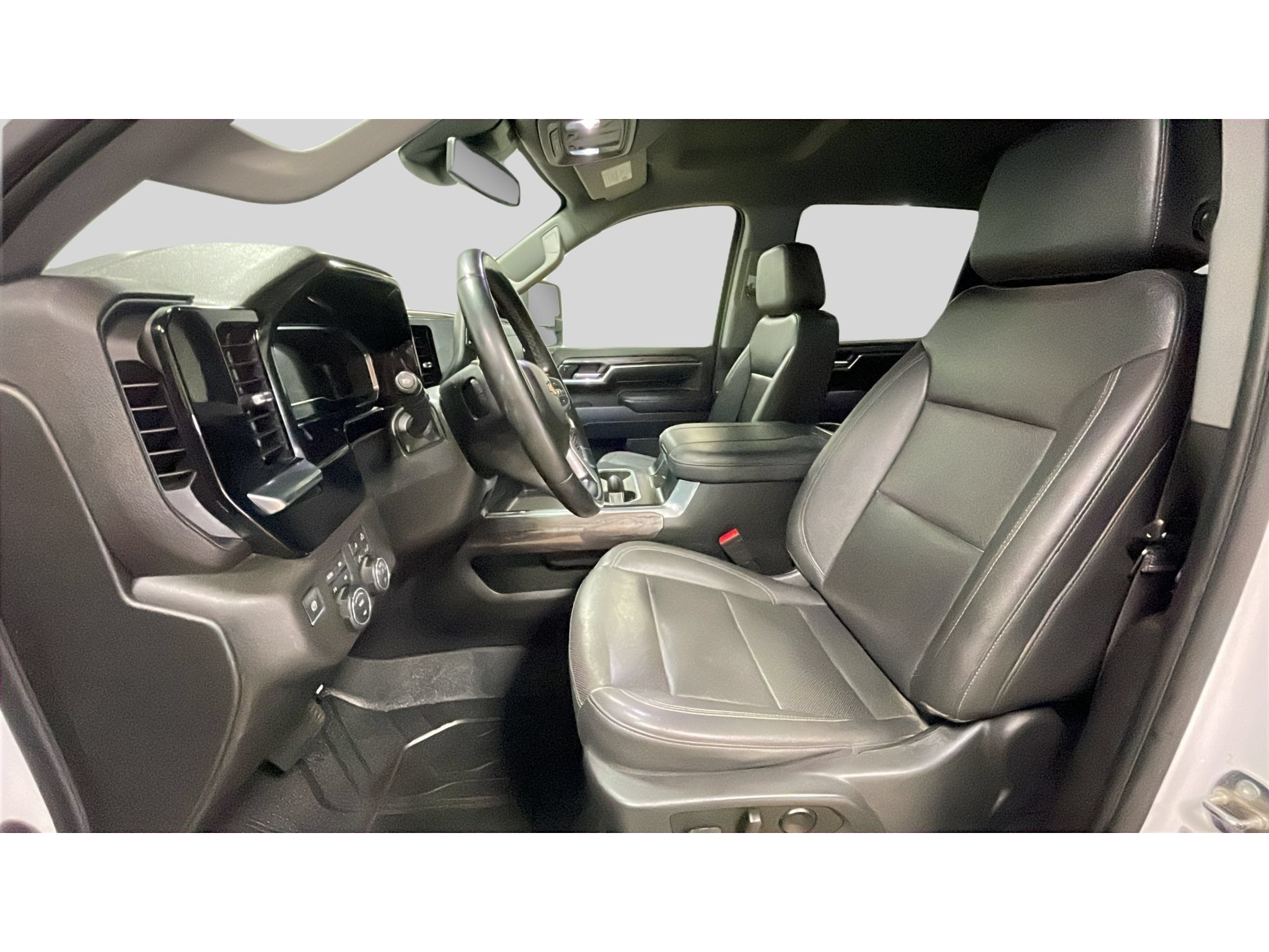 Used 2024 Chevrolet Silverado 2500 LTZ w/ LTZ Convenience Package AWD/4WD image 12