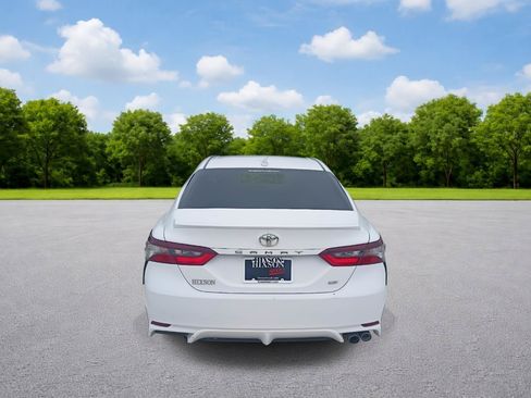 Used 2023 Toyota Camry SE FWD image 6