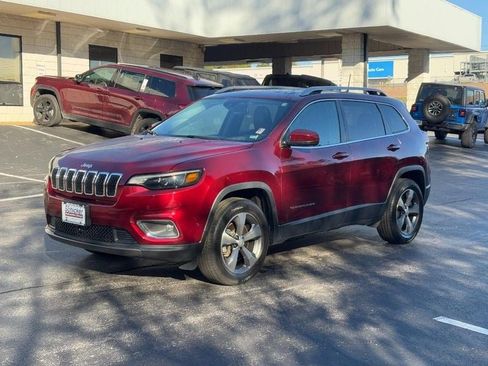 Used 2021 Jeep Cherokee Limited image 8
