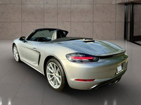 Used 2019 Porsche 718 Boxster image 5