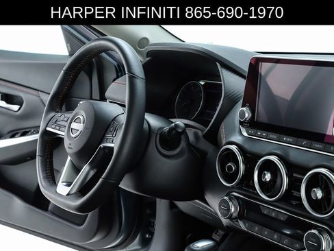 Used 2024 Nissan Sentra SR w/ SR Premium Package FWD image 33