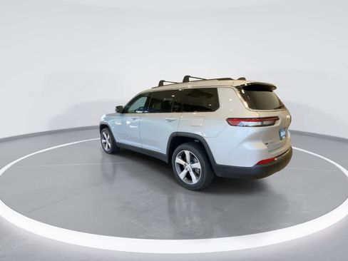 Used 2022 Jeep Grand Cherokee L Limited AWD/4WD image 6