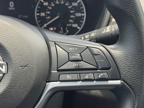 Used 2024 Nissan Altima 2.5 SV FWD image 22