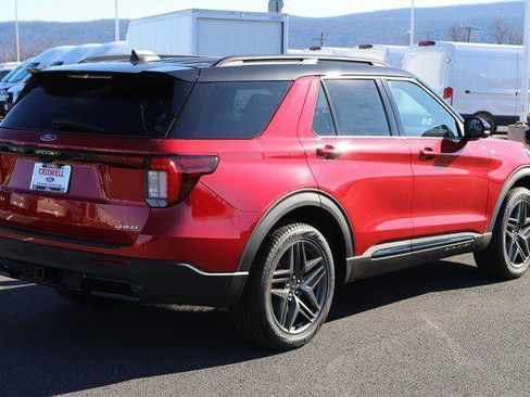 New 2026 Ford Explorer ST-Line w/ ST-Line Street Pack image 6