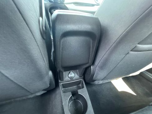 Used 2015 Ford Fiesta SE image 14