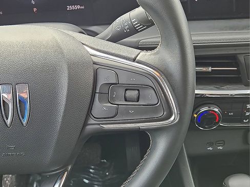 Used 2025 Buick Encore GX Preferred image 19