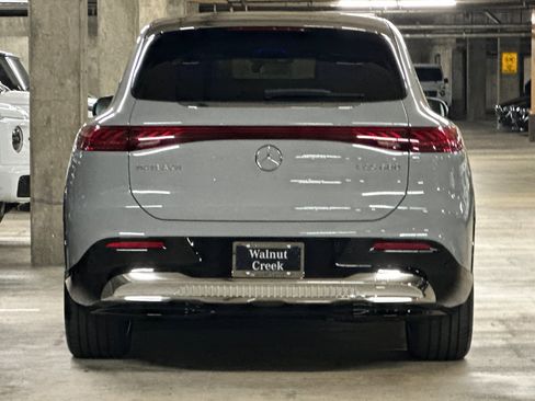 New 2025 Mercedes-Benz Maybach EQS 680 4MATIC image 9