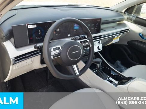 Used 2026 Hyundai Tucson SEL FWD image 15