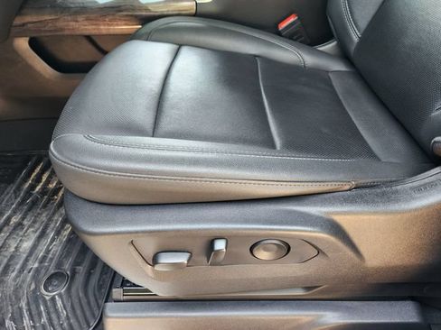 Used 2025 Chevrolet Silverado 2500 LTZ w/ LTZ Premium Texas Edition AWD/4WD image 25