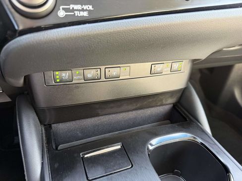 Used 2023 Lexus ES 300h w/ Premium Package FWD image 26